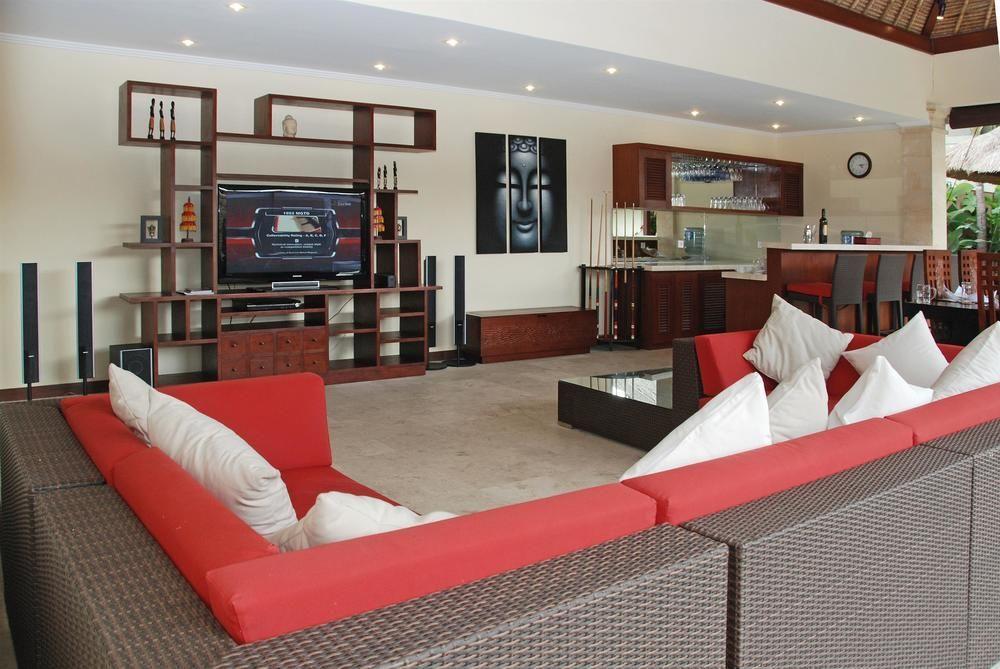 Jaclan Villa